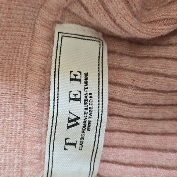 TWEE Pink Ribbed Collared Ruched Sweater Top - Picture 6 of 7